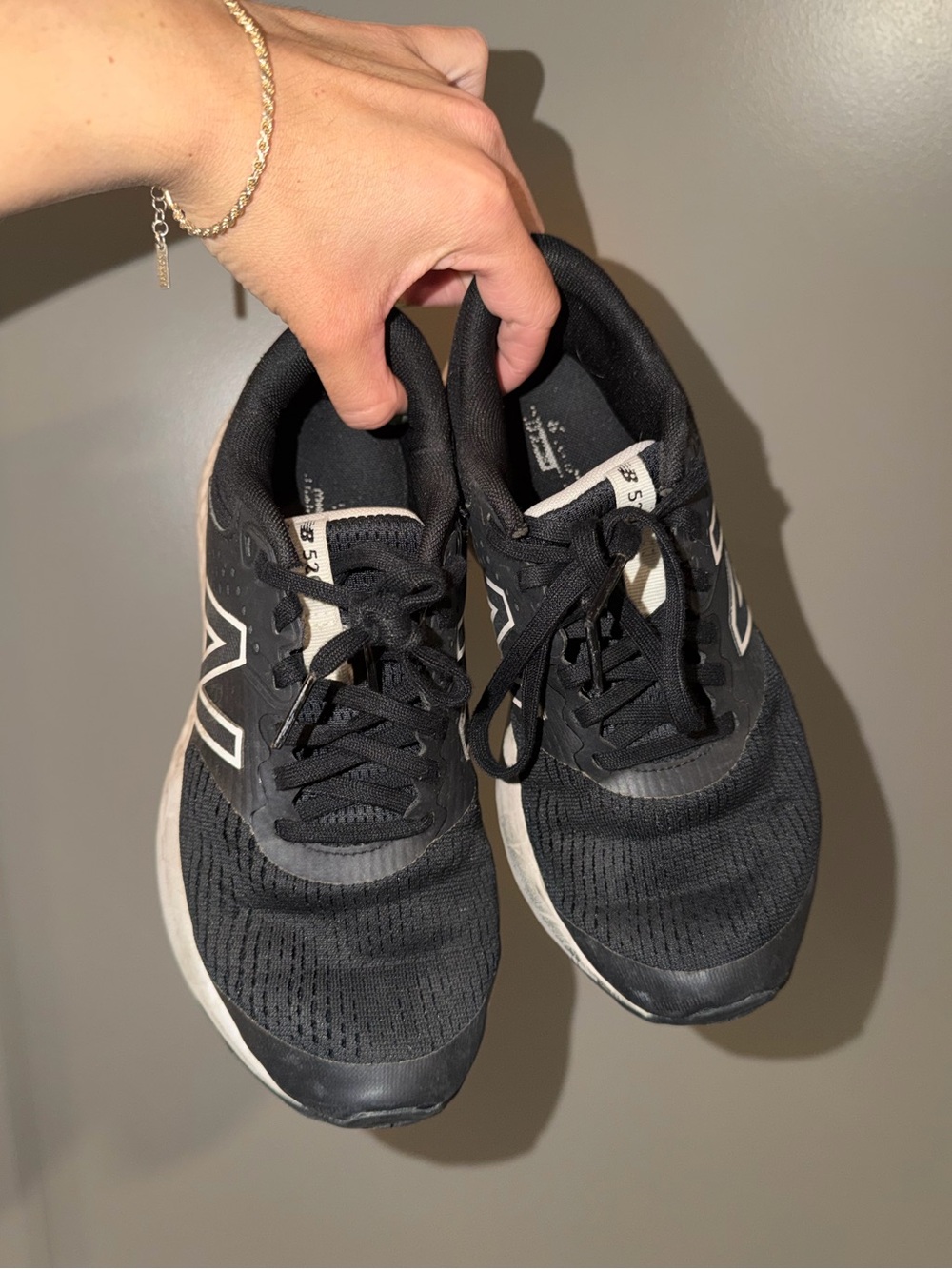 New Balance 520 Sneakers